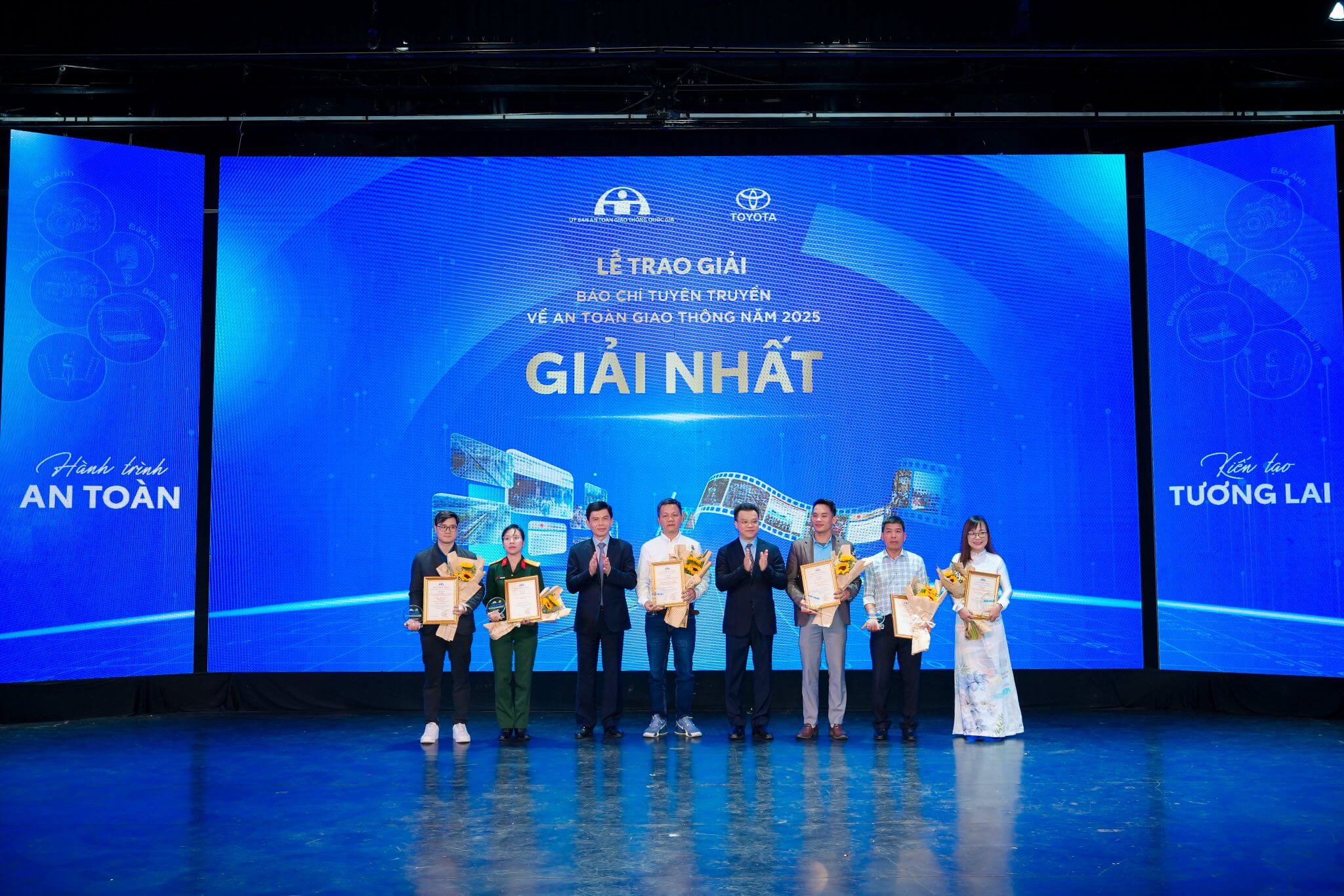 TỔng KẾt LỄ Trao GiẢi BÁo ChÍ TuyÊn TruyỀn VỀ An ToÀn Giao ThÔng 2025