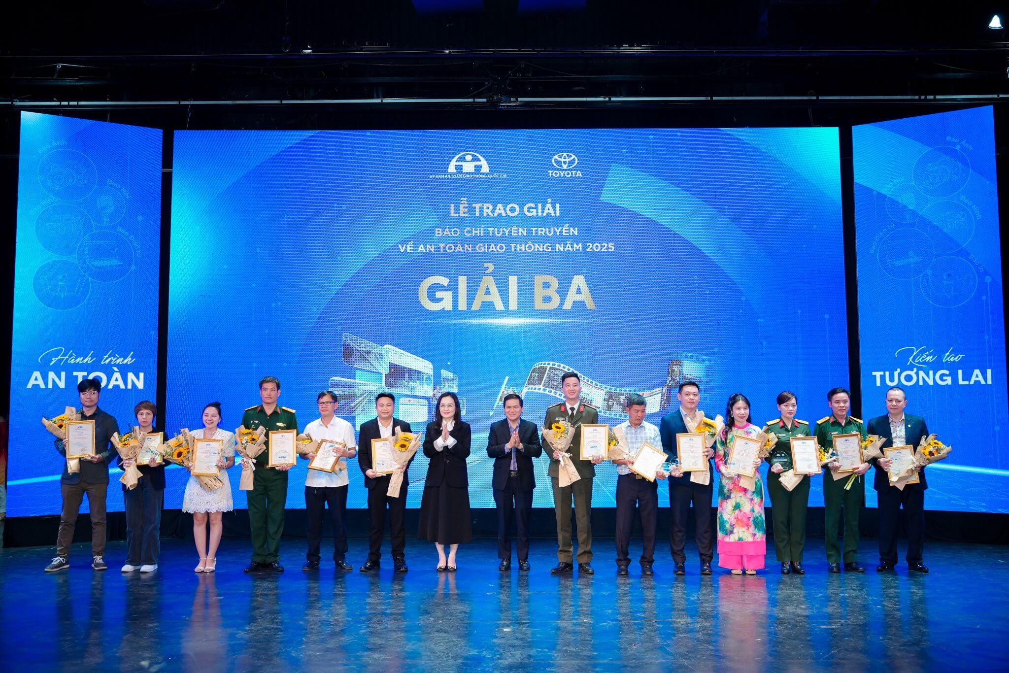 TỔng KẾt LỄ Trao GiẢi BÁo ChÍ TuyÊn TruyỀn VỀ An ToÀn Giao ThÔng 2025