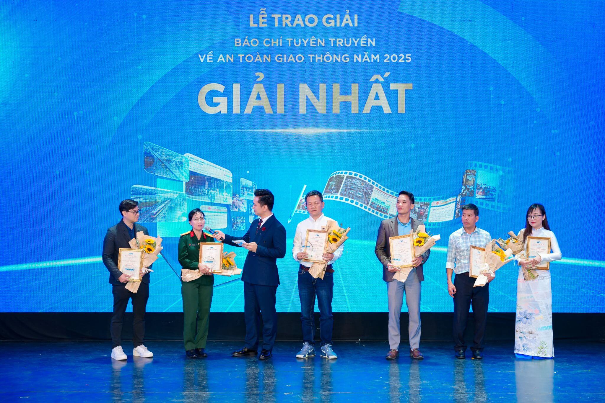 TỔng KẾt LỄ Trao GiẢi BÁo ChÍ TuyÊn TruyỀn VỀ An ToÀn Giao ThÔng 2025