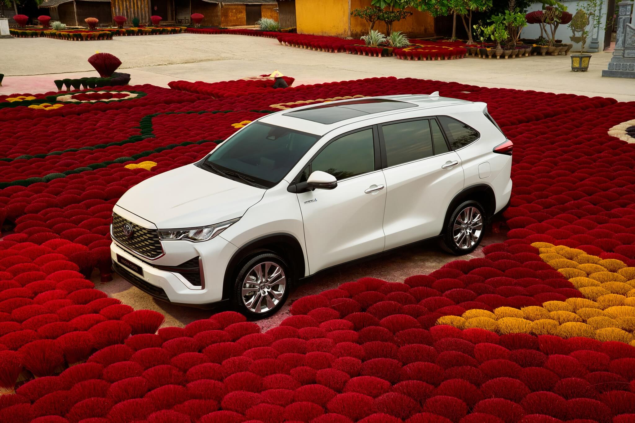 LÀm ChỦ “vÁn CỜ” Chi PhÍ VỚi Innova Cross Hybrid