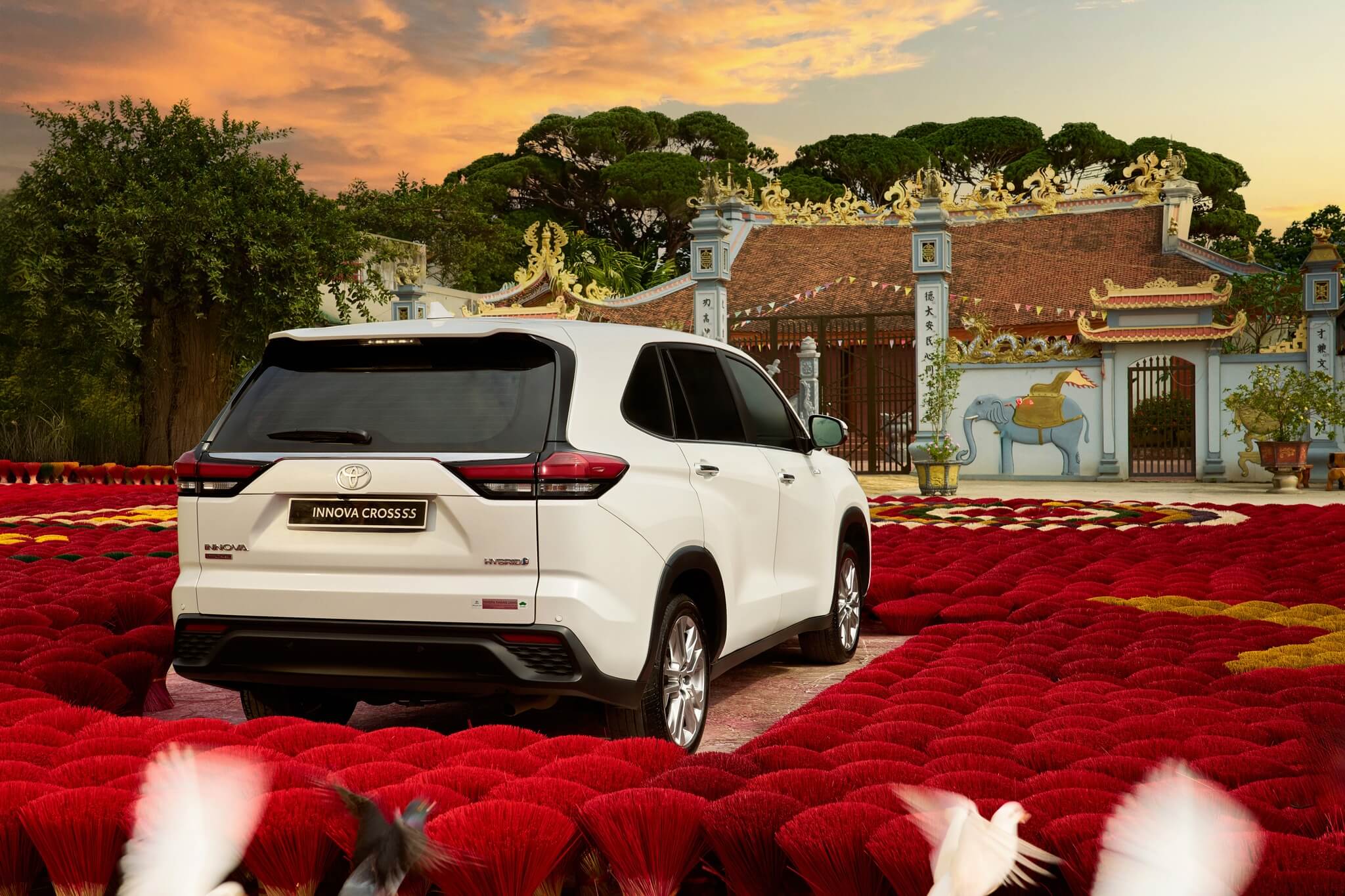 LÀm ChỦ “vÁn CỜ” Chi PhÍ VỚi Innova Cross Hybrid