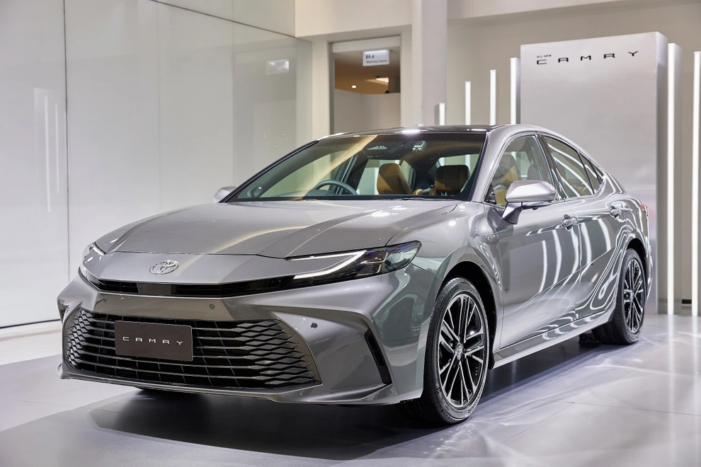 Toyota Camry 2026: Giá Xe, Thông Số, Khuyến Mại & Lăn Bánh Mới Nhất