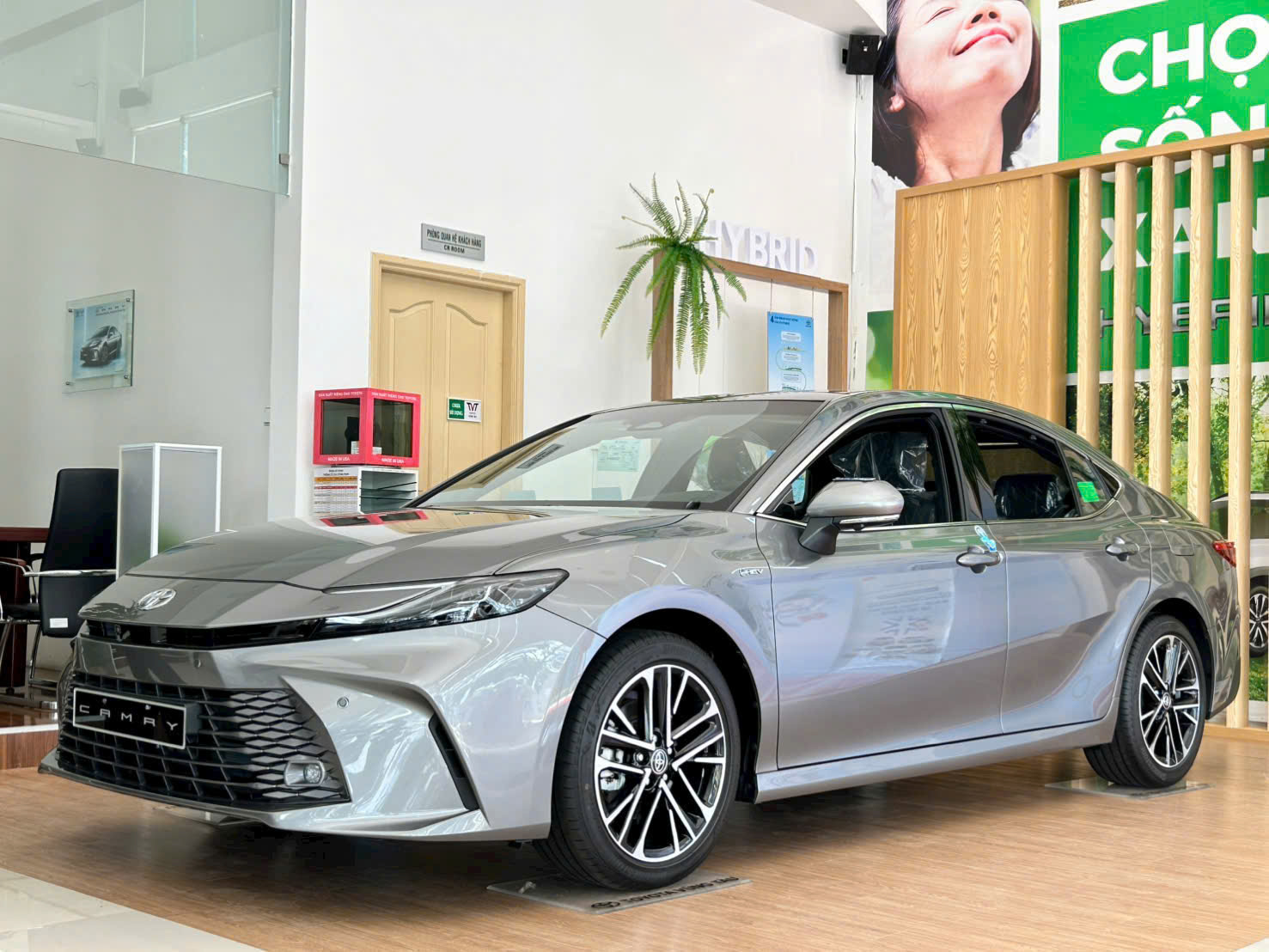 Toyota Camry 2026: Giá Xe, Thông Số, Khuyến Mại & Lăn Bánh Mới Nhất