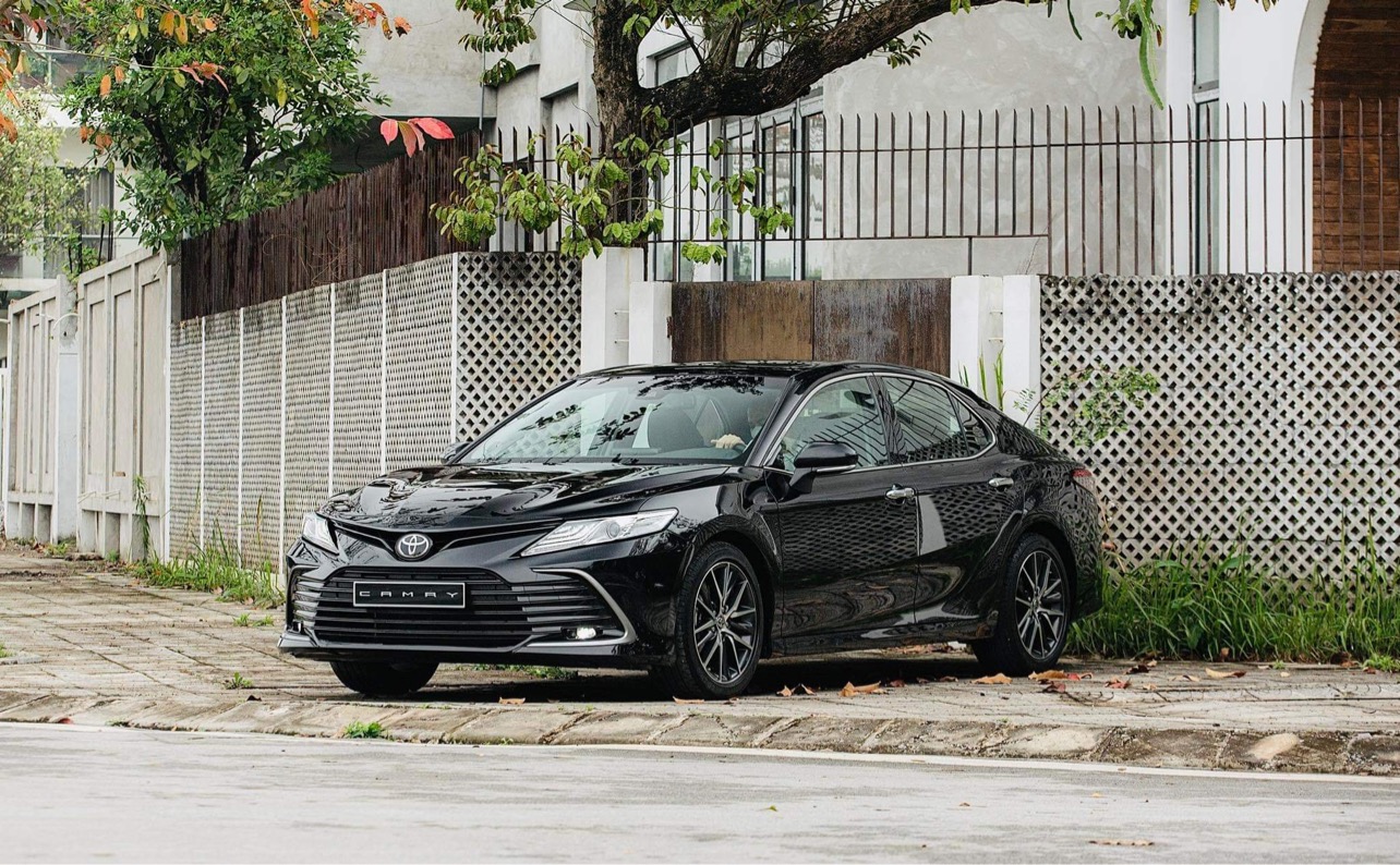 Hình Ảnh Thực Tế Camry 2.0q Direct Shift Cvt: Sang Trọng, Đẳng Cấp Trên Từng Góc Máy