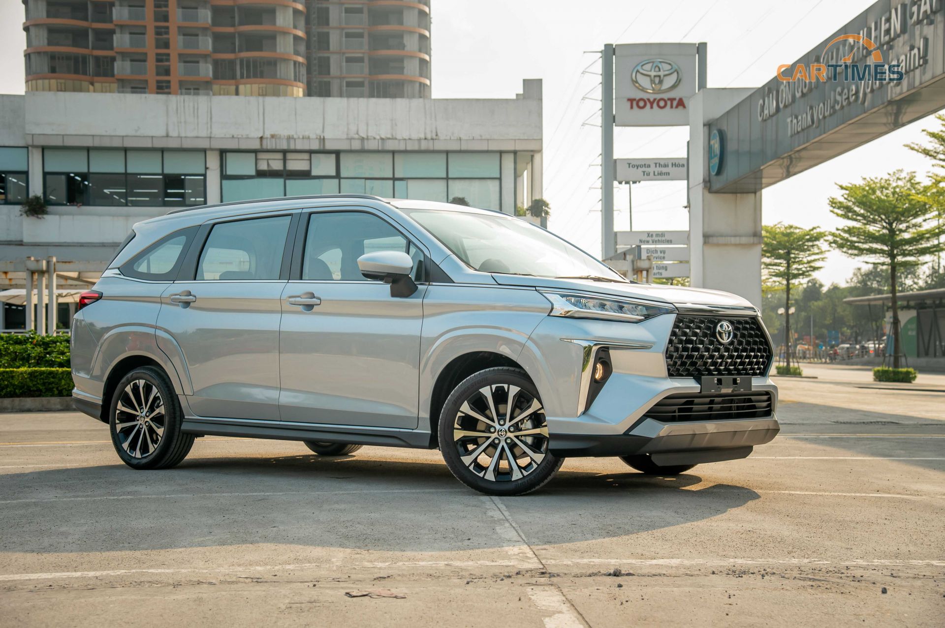 Veloz Cross 2026: Giá Xe, Thông Số, Khuyến Mại & Lăn Bánh Mới Nhất