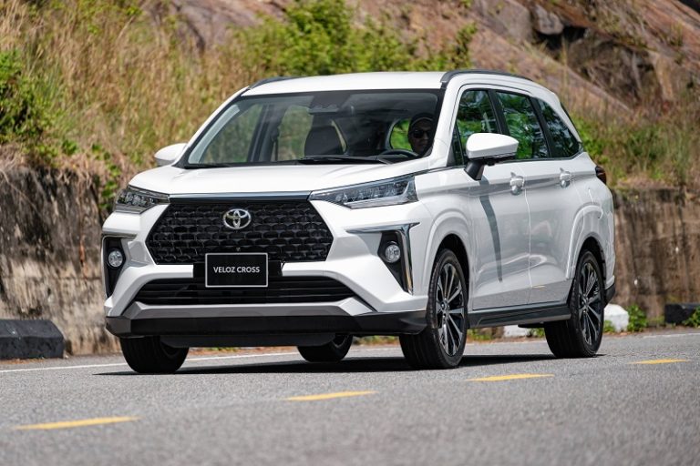 Veloz Cross 2026: Giá Xe, Thông Số, Khuyến Mại & Lăn Bánh Mới Nhất