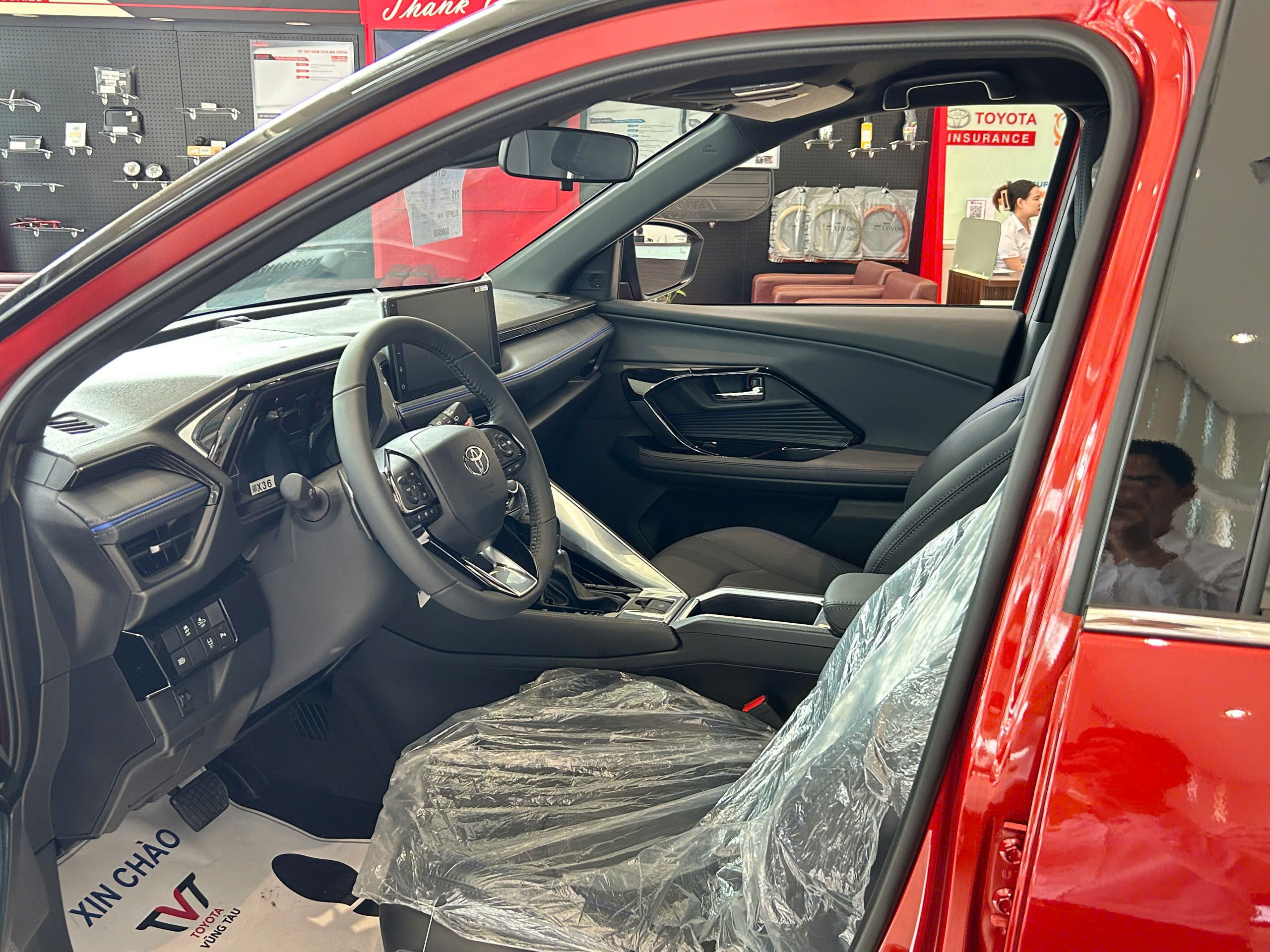 Bộ Ảnh Thực Tế Yaris Cross V: Cận Cảnh Mẫu Suv Máy Xăng Được Săn Đón Nhất