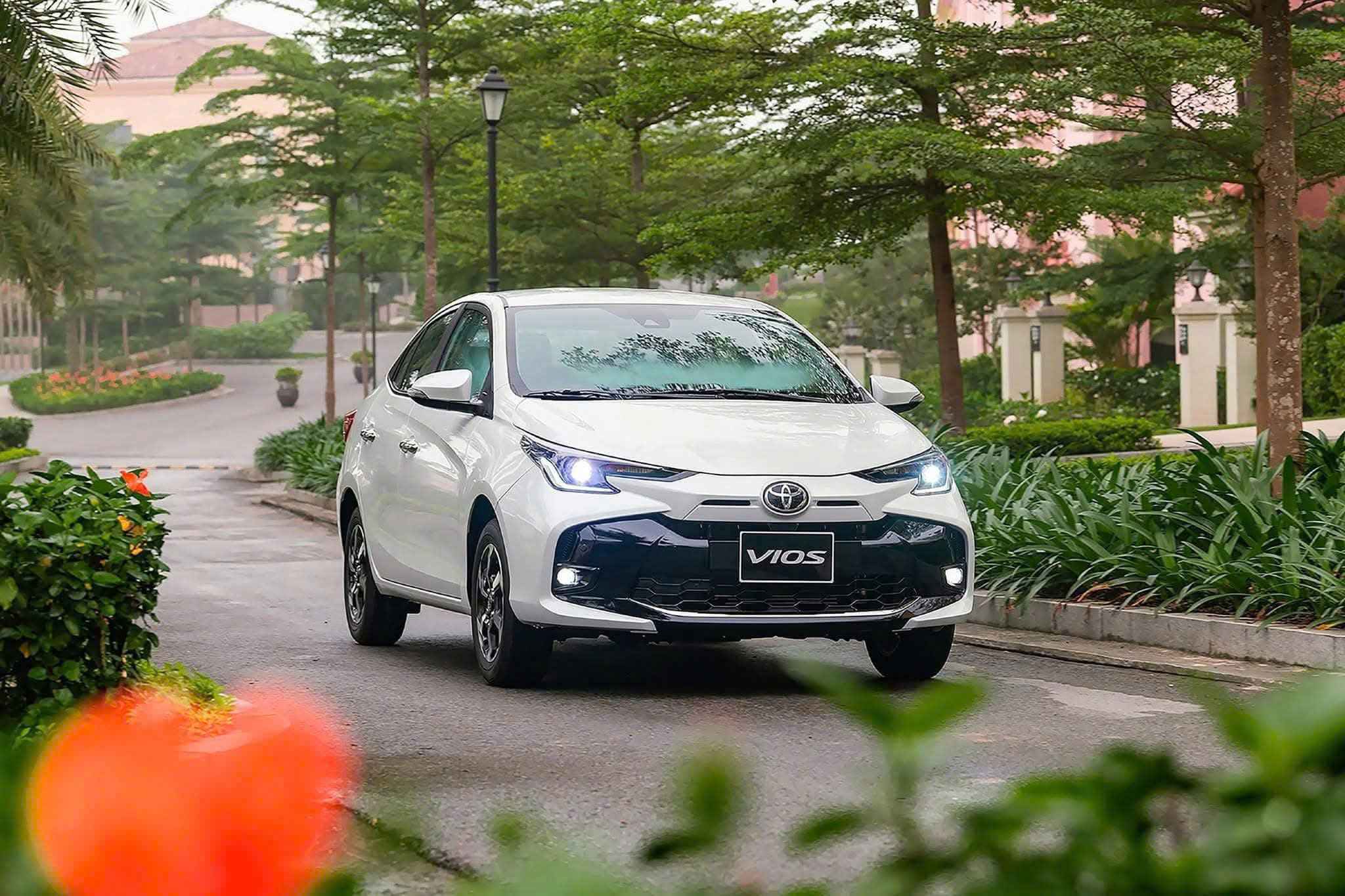 Hình Ảnh Vios E 5mt : Mẫu Xe Sedan 2026