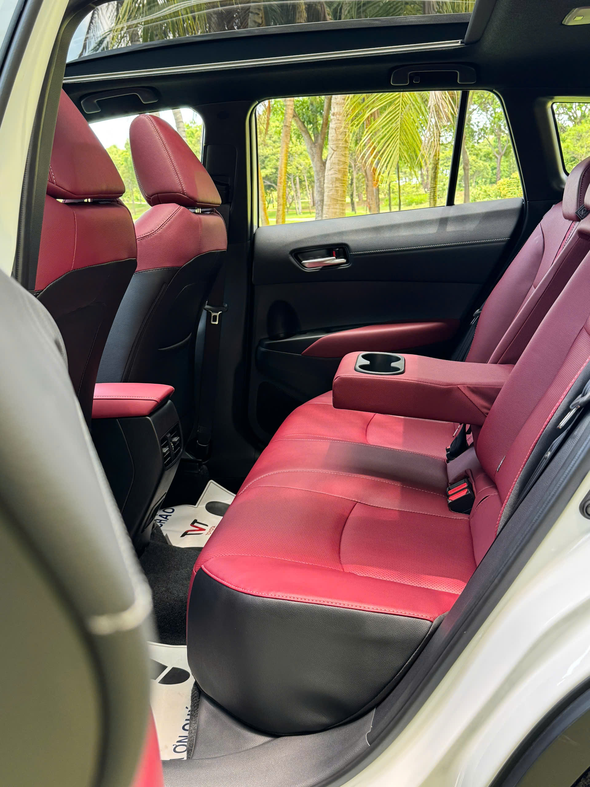 Corolla Cross 1.8v Cvt: Đánh Giá Thiết Kế, Vận Hành Và Trang Bị