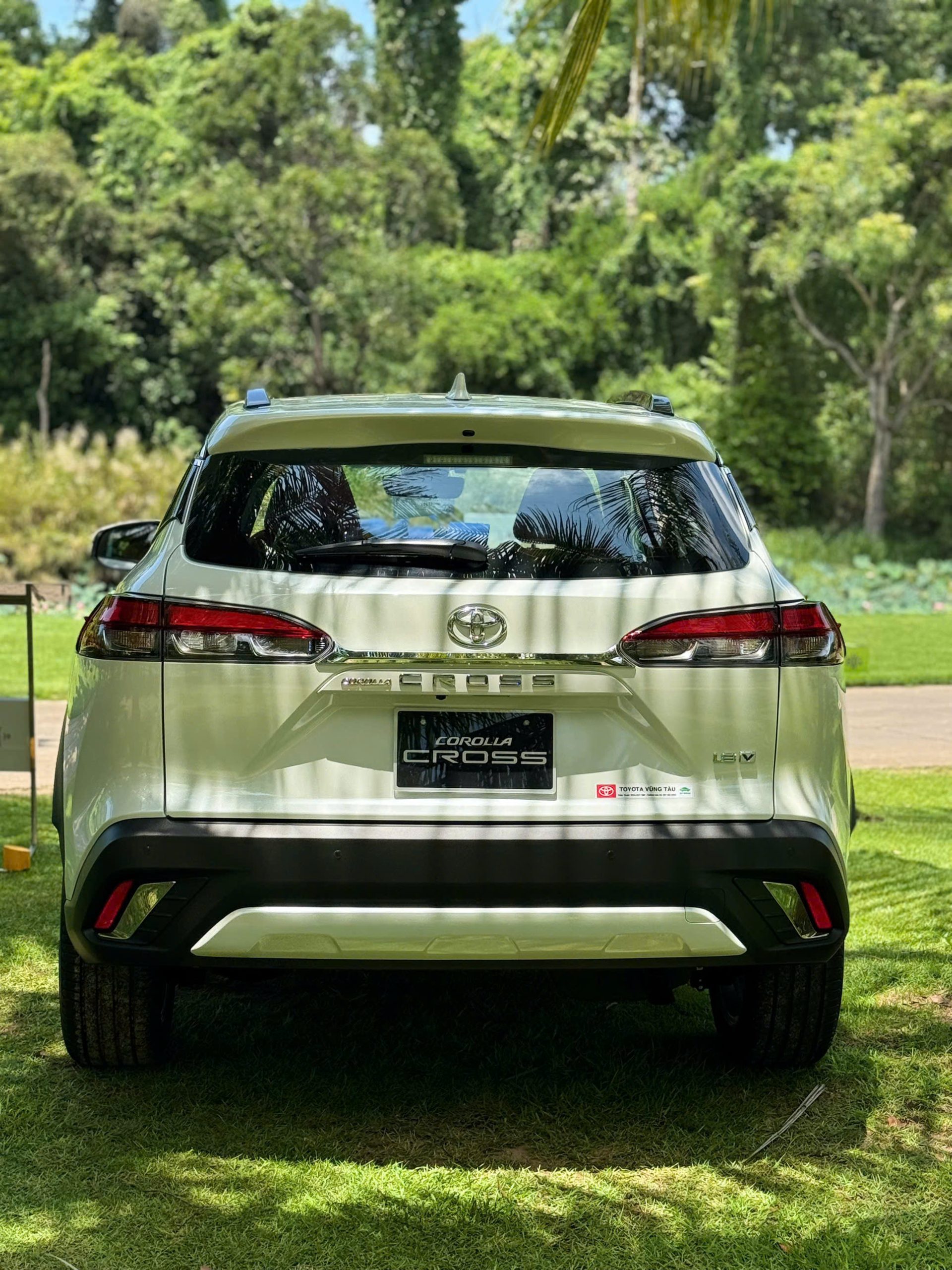 Đánh Giá Corolla Cross Hev E Cvt: Ưu Nhược điểm, Vận Hành Và Trang Bị