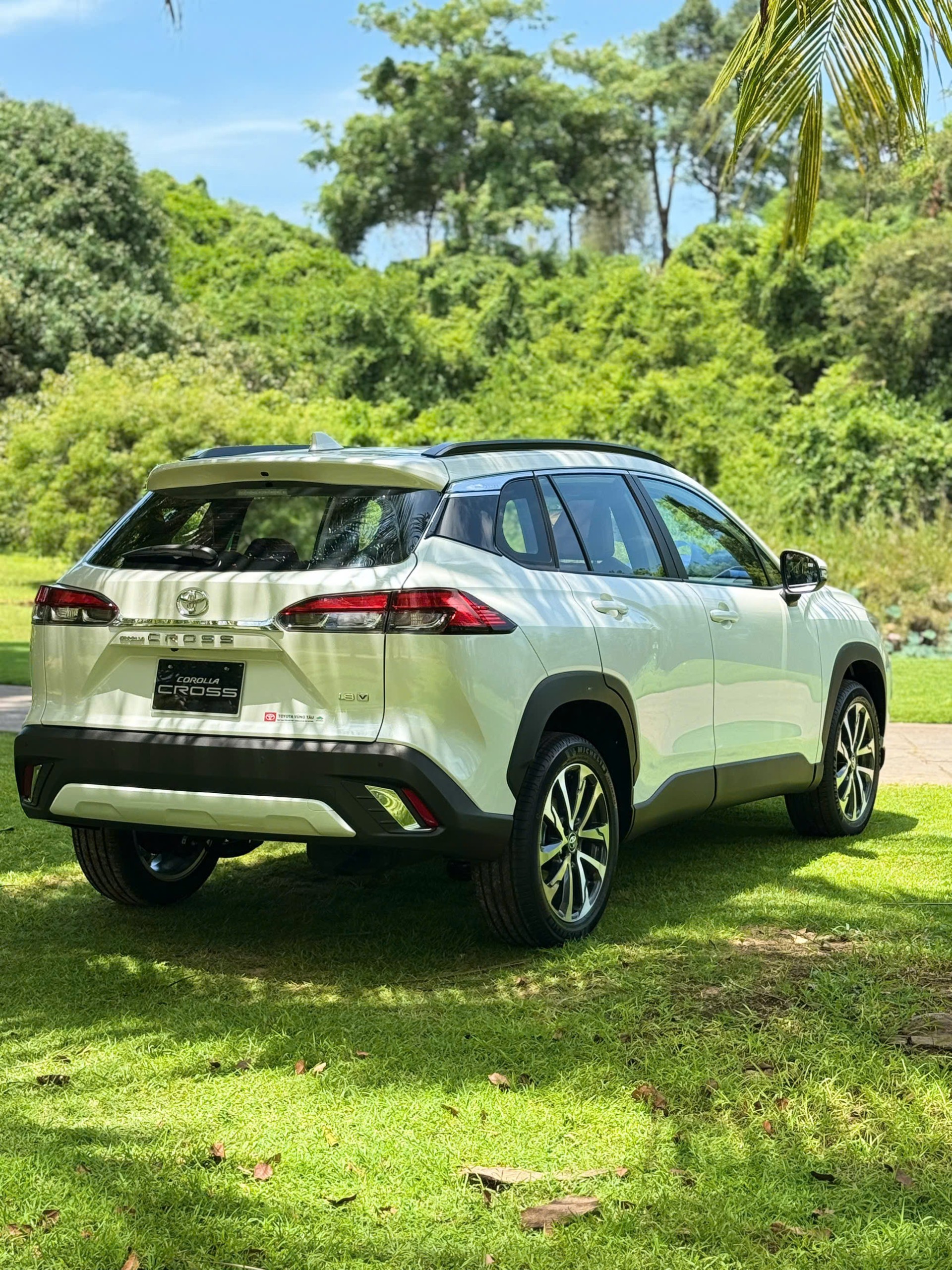 Thực Tế Hình ảnh Corolla Cross Hev Ecvt