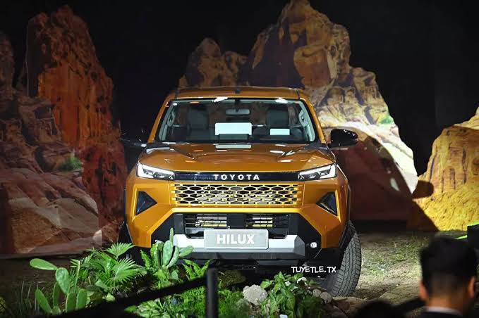 Hình ảnh Thực Tế Hilux Trailhunter 2.8 4x4 6at