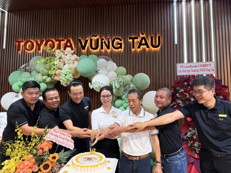 ChÚc MỪng Toyota VŨng TÀu TrÒn 16 TuỔi