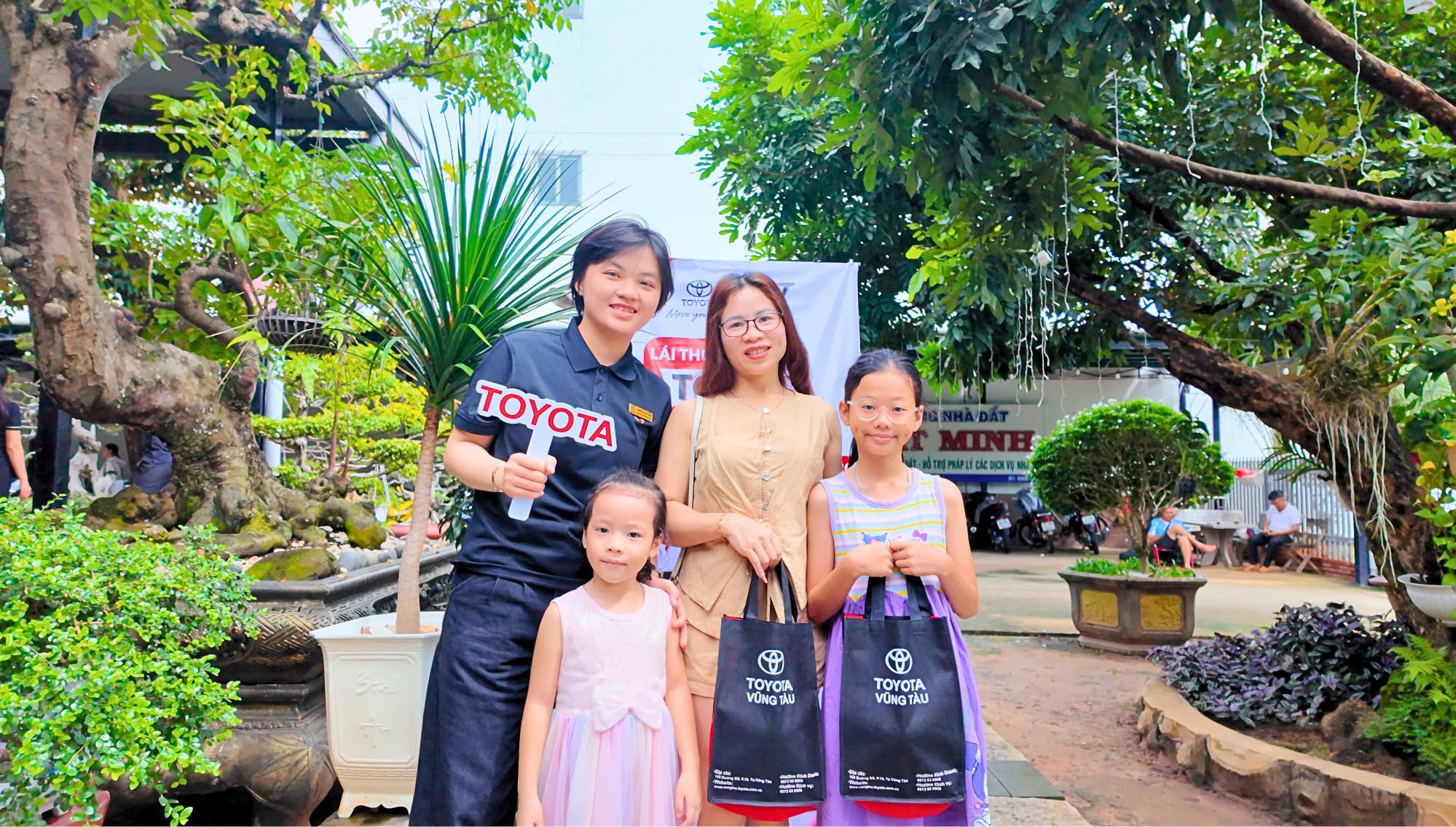 ToÀn CẢnh SỰ KiỆn LÁi ThỬ Xe Toyota TẠi ĐẢo Koi Coffee PhÚ MỸ