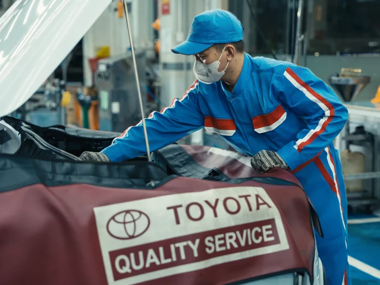 Kinh Nghiệm Chăm Sóc Xe Toyota: Những điều Chủ Xe Nên Biết để Xe Luôn Bền đẹp